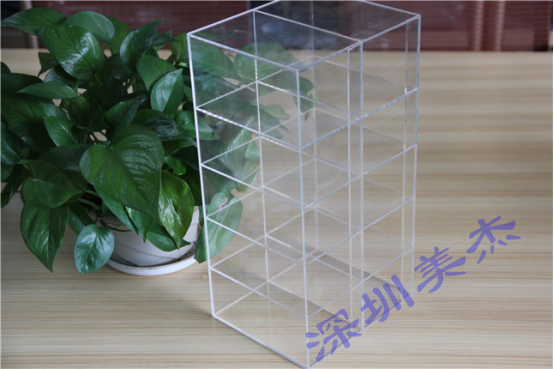 定制亞克力展示架，生產時需要注意哪些問題呢？